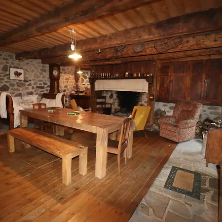 La Fermette De Loucheyre 3* Saint-Amandin