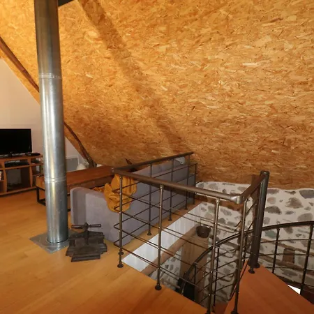 La Fermette De Loucheyre Bed & Breakfast *