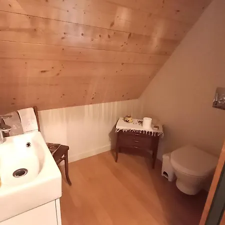 La Fermette De Loucheyre Bed & Breakfast